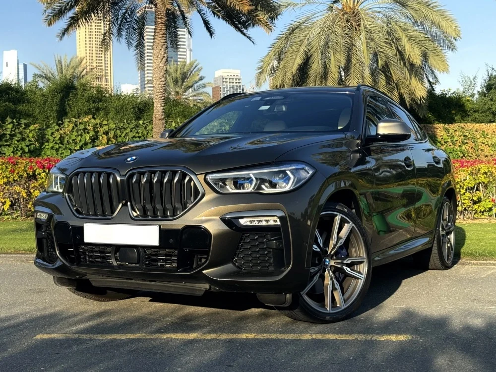 BMW X6 M50i