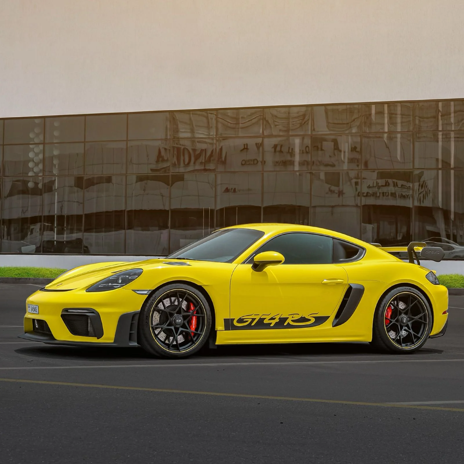 Porsche GT4 RS